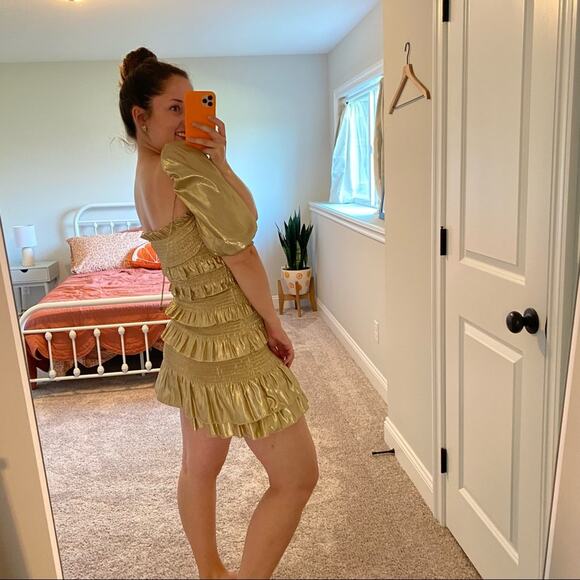 V. Chapman Gold Metallic Smocked Tiered Puff Sleeve Mini Dress 0 - Picture 5 of 16